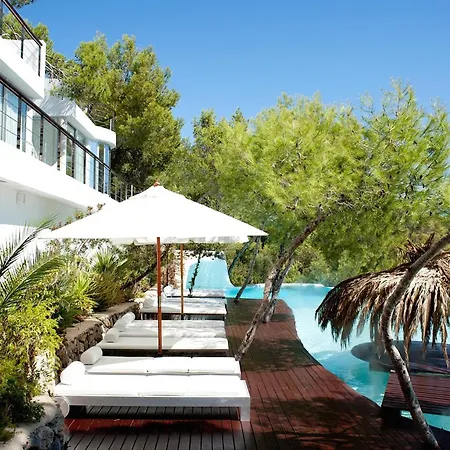 Villa Roca Ibiza - Un Paraíso Premium a solo 10 minutos de la ciudad de Ibiza y de las playas Cala Jondal y Salinas-2